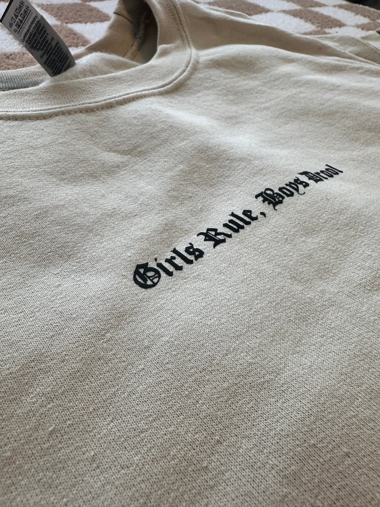 Girls Rule - Chest Design